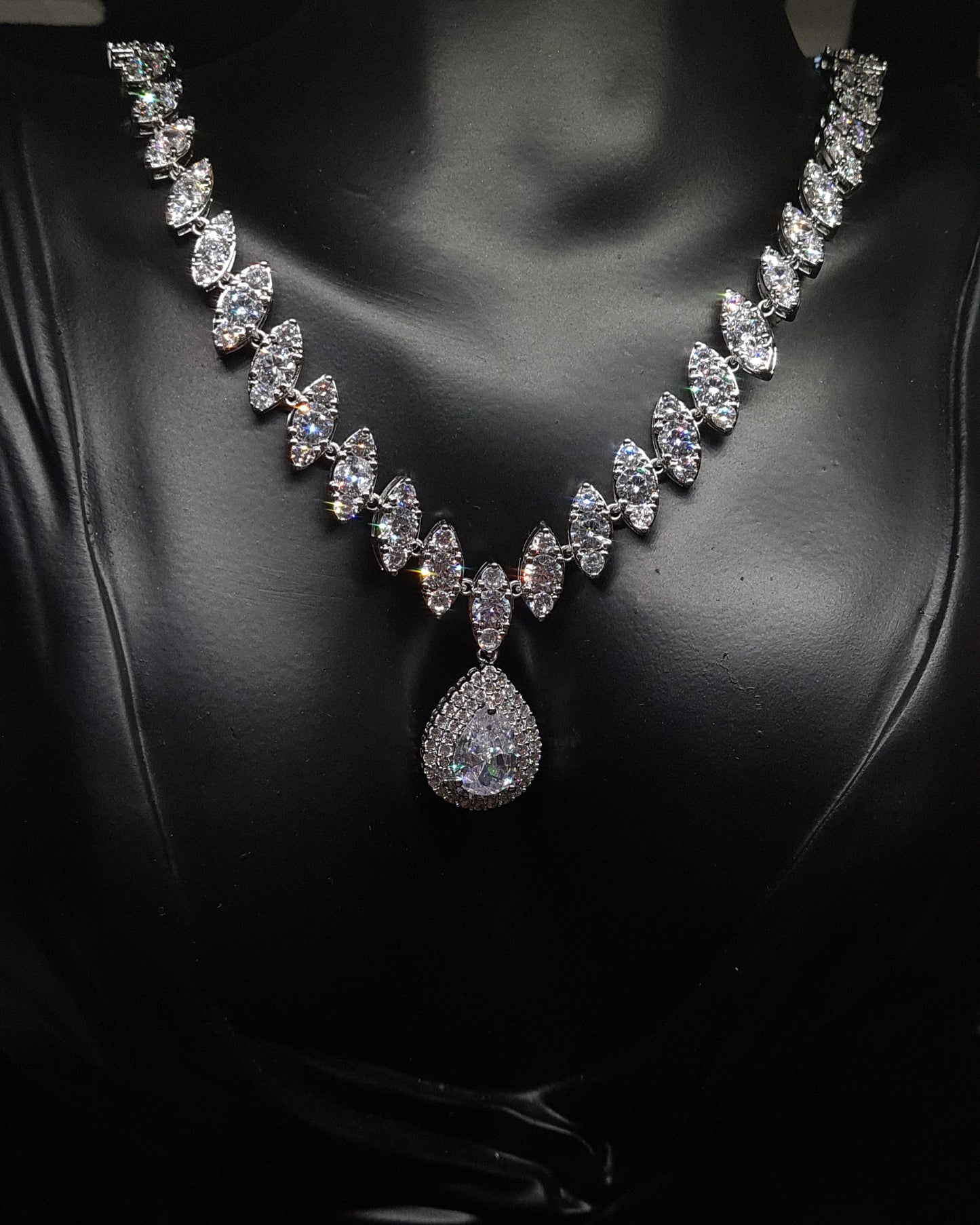 Else Necklace, showcasing its sparkling zirconia stones and intricate design
