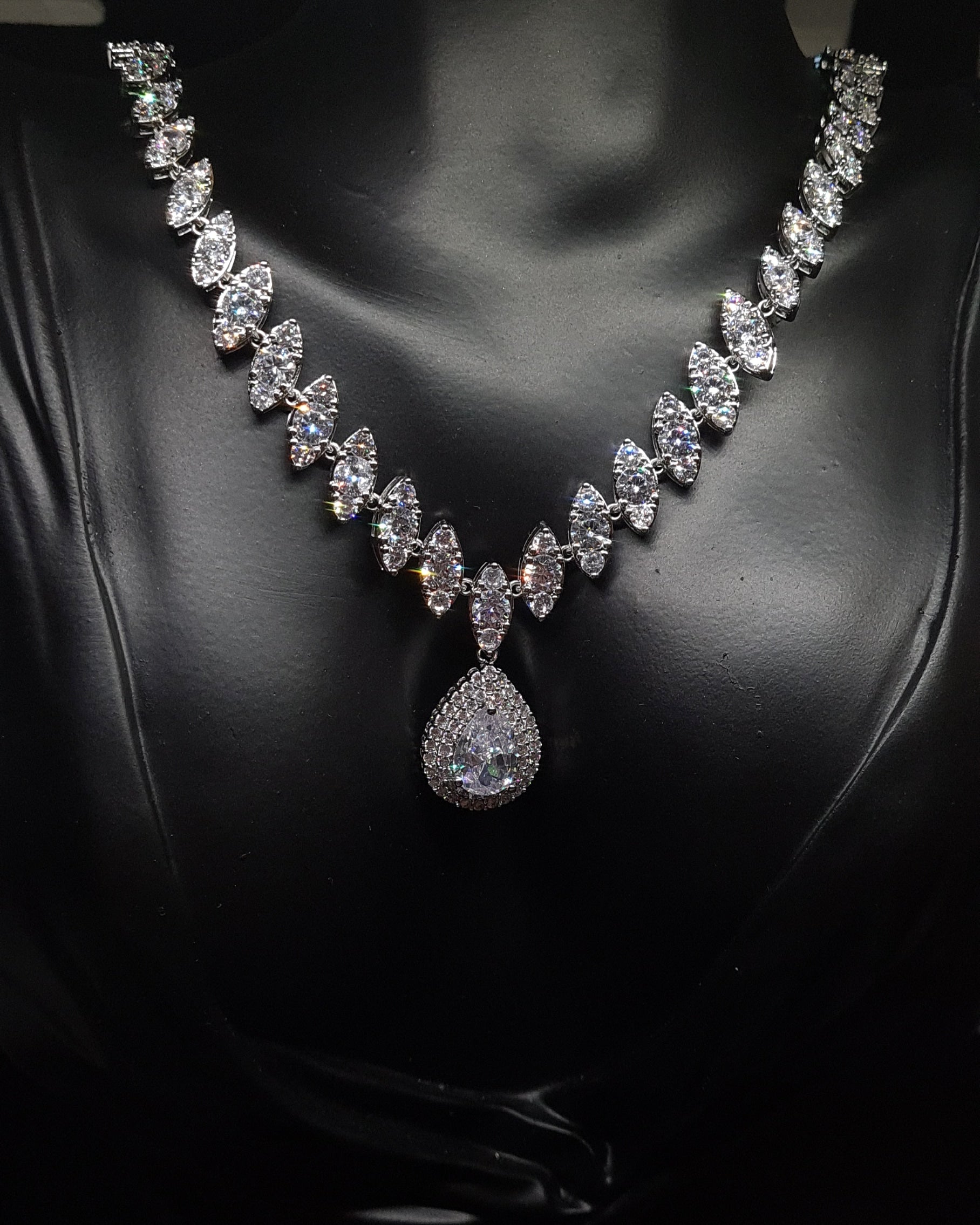 Else Necklace, showcasing its sparkling zirconia stones and intricate design